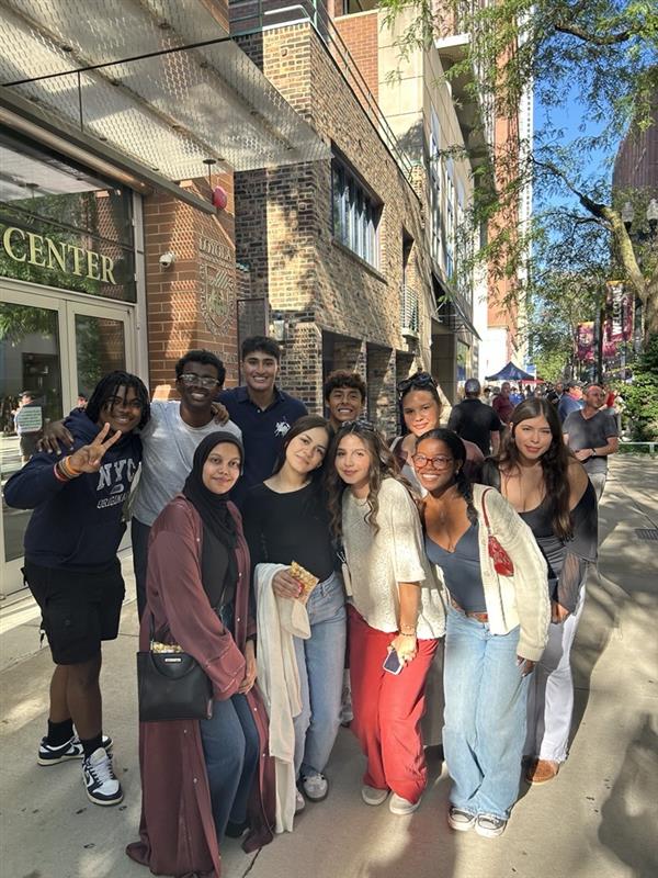 【手机接码API】 | 仅用于推特账号 | 短信 | 手机接码 | +44英国 手机号接码 Leadership Scholars Program Fall 2025 Cohort is outside the Schreiber Center at the Water Tower Campus. They are standing in two lines facing the camera and smiling.